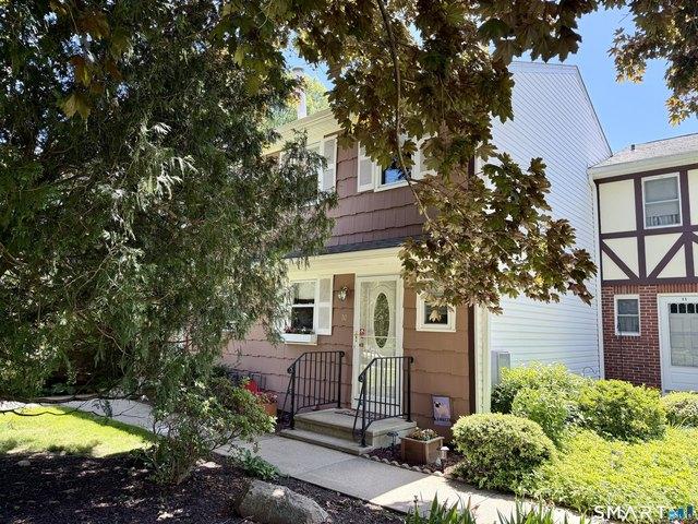 Townhouse for sale in Hamden, Connecticut