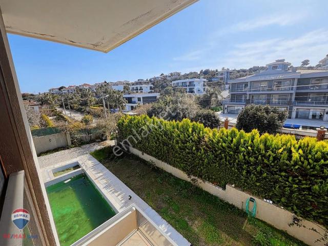 Çeşme, İzmir içerisinde satılık Villa