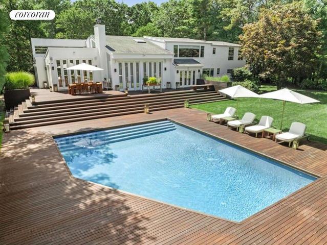 House for sale in Wainscott, New York