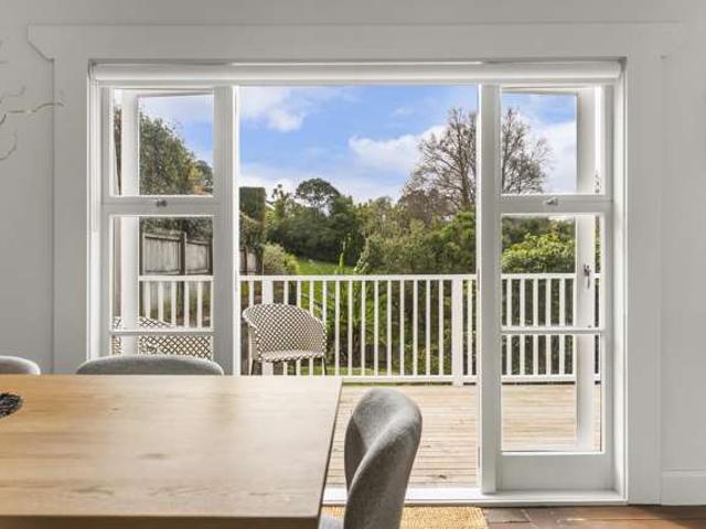 House for sale in Auckland, Oroua County