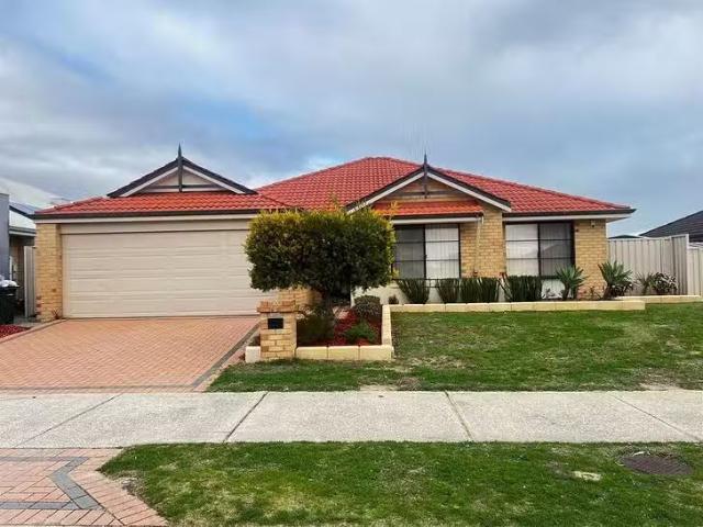 House for rent in Secret Harbour