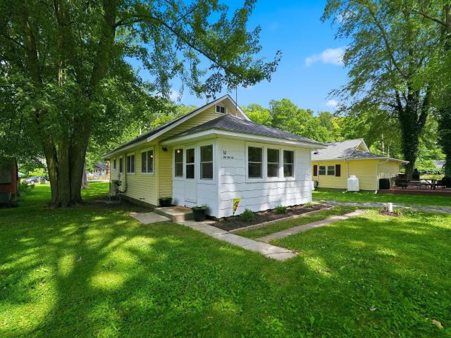 House for sale in Pierceton, Indiana