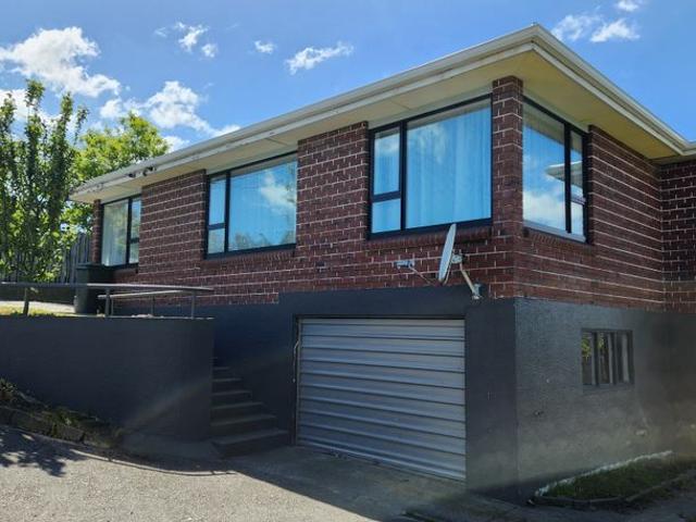 House for rent in Otakou