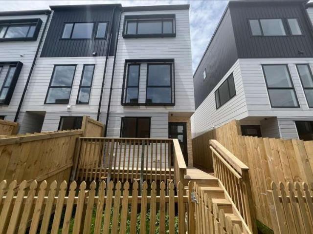 Townhouse for rent in Auckland