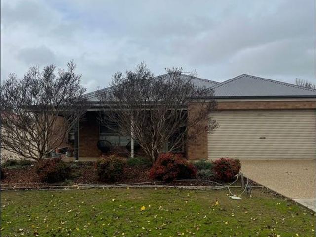 House for rent in Yarrawonga, Victoria