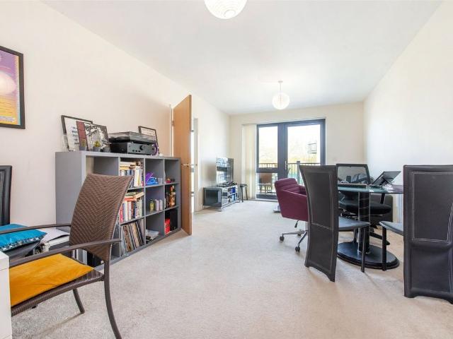 Apartment for rent in Anchor Point, Greater London