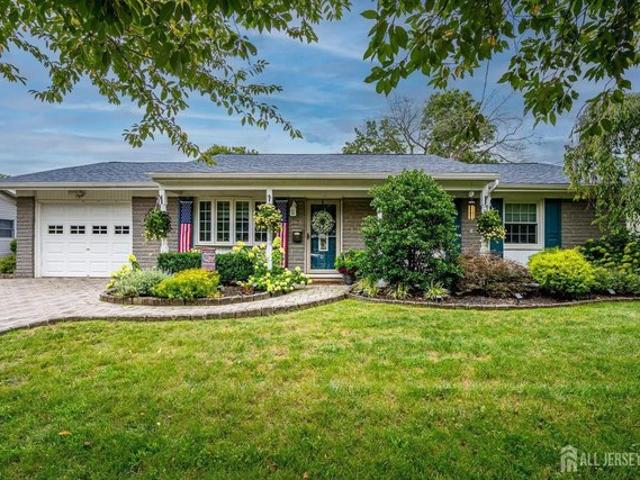 House for sale in Middlesex, New Jersey