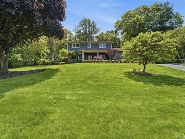 House for sale in Thornwood, New York