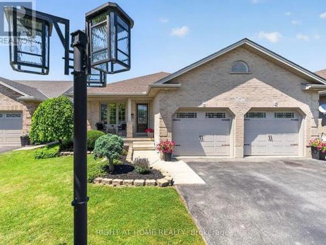 House for sale in St. Thomas, Ontario
