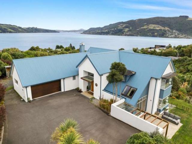 House for sale in Otakou