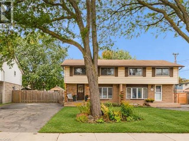 House for sale in Ancaster, Ontario