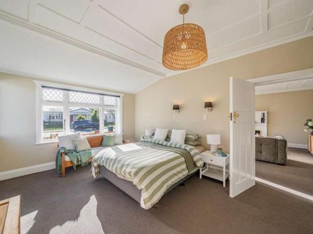 House for sale in Days Bay, Wellington