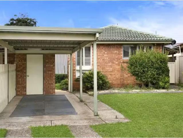 House for rent in Minto, Sydney