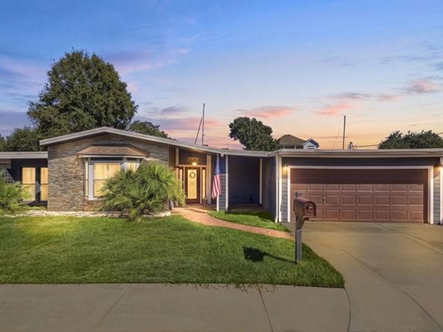 House for sale in Kemah, Galveston County