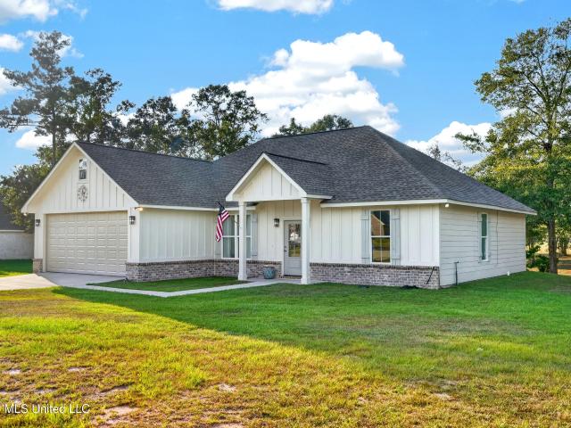 House for sale in Carriere, Mississippi