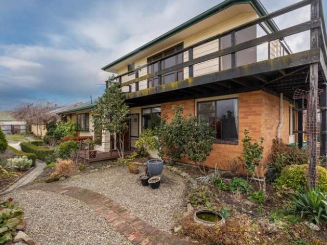 House for sale in Otakou