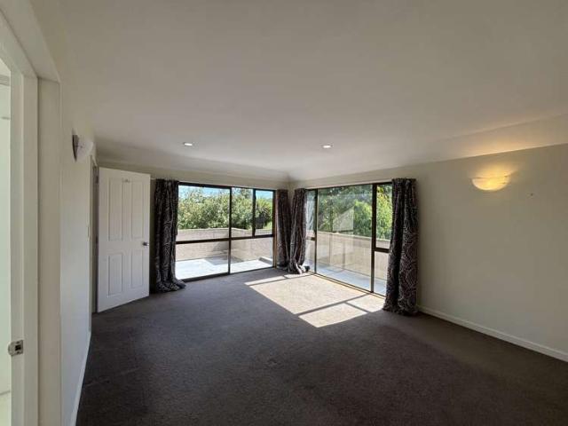 House for rent in Chaslands, Canterbury