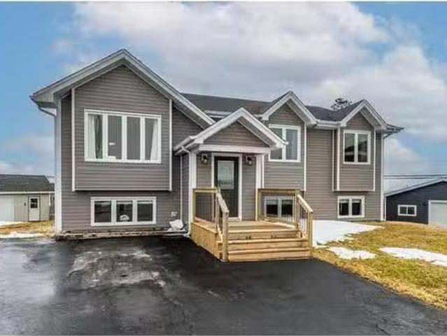 House for sale in Paradise, Newfoundland And Labrador
