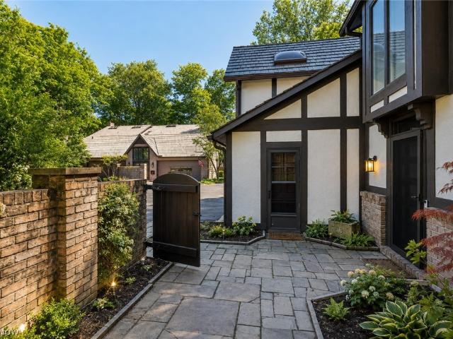 Townhouse for sale in Rocky River, Ohio