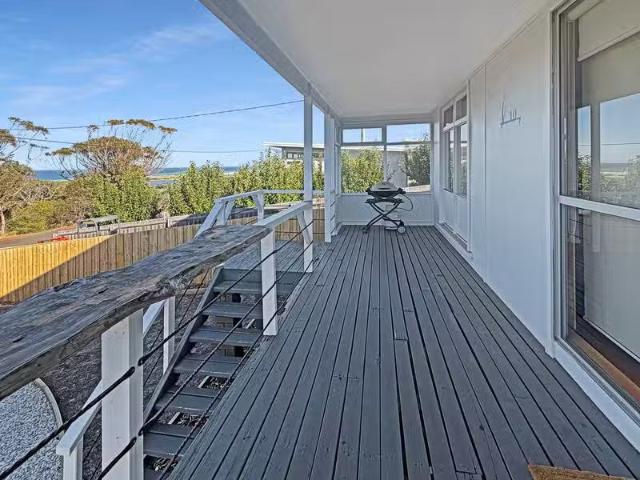 House for rent in Scamander, Tasmania