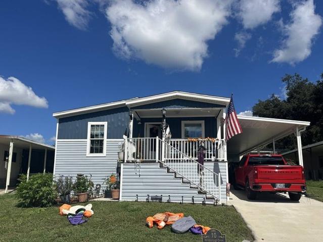 House for sale in Sorrento, Lake County
