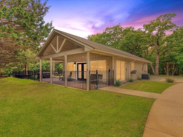 House for sale in Pottsboro, Texas