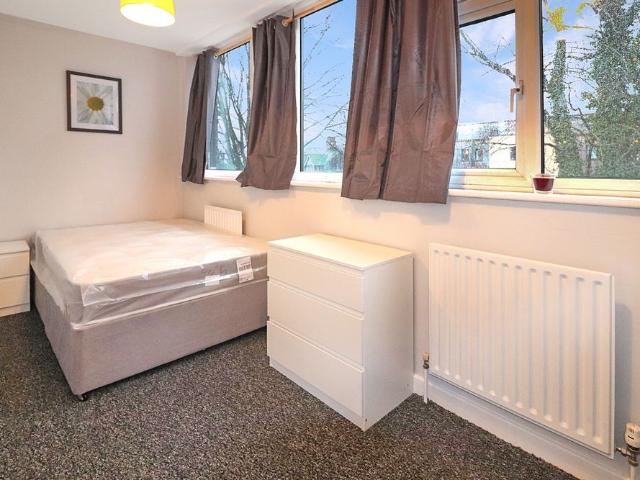 Room for rent in The Slade, Oxfordshire