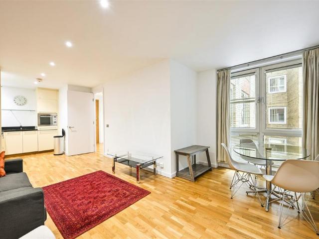 House for rent in Blackfriars, Lyons