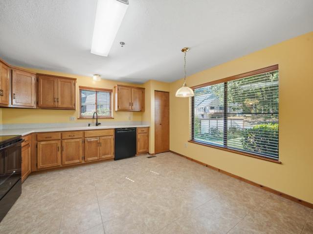 Condo for sale in Atkinson, Rockingham County