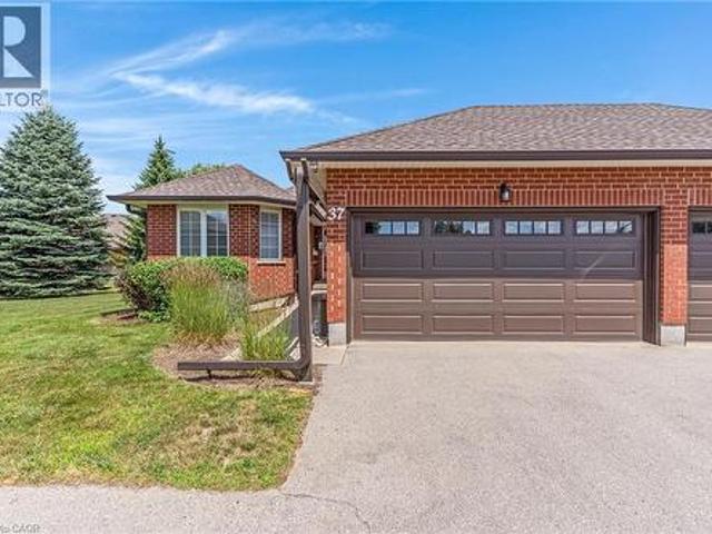 Townhouse for sale in Cambridge, Ontario