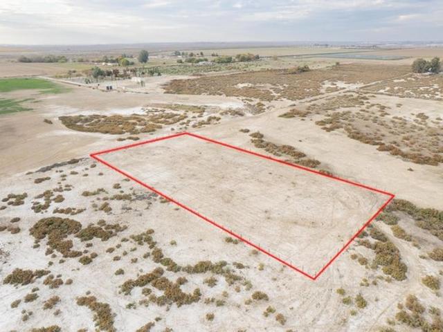 Land for sale in Lemoore, California