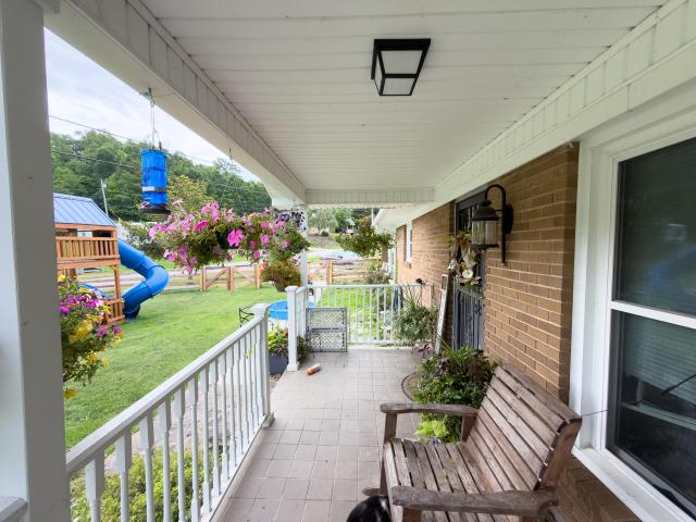 House for sale in Williamsburg, Kentucky