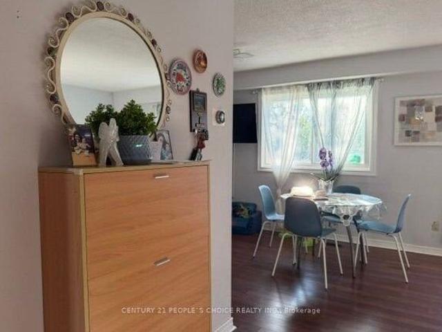 House for rent in Brampton, Golden Horseshoe