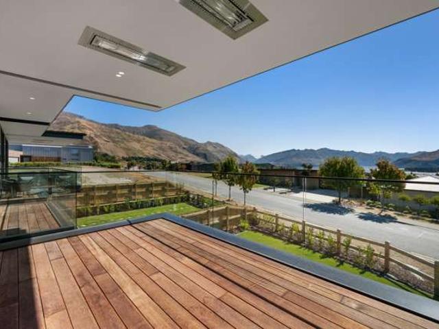 House for sale in Otakou