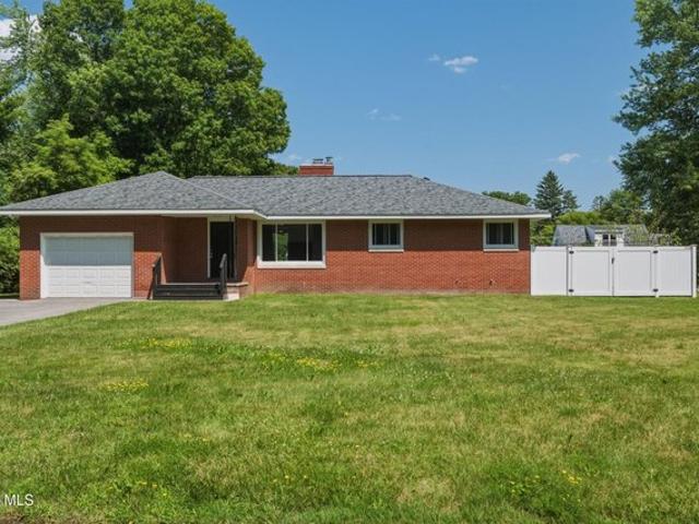 House for sale in Colonie, New York
