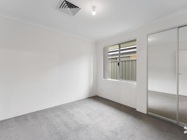 Room for rent in Piara Waters, Western Australia