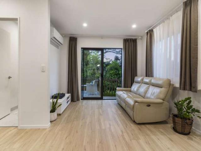 House for sale in Paremoremo