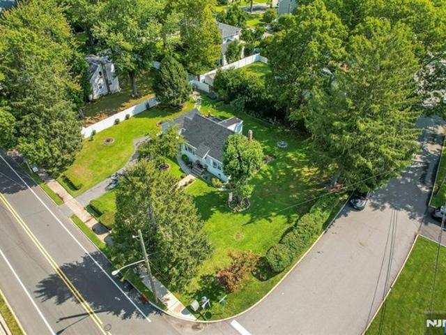 House for sale in Demarest, New Jersey