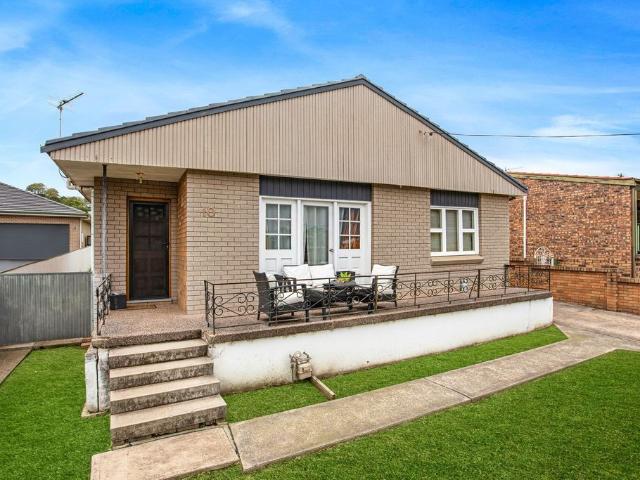 Apartment for rent in Oak Flats Dc, New South Wales