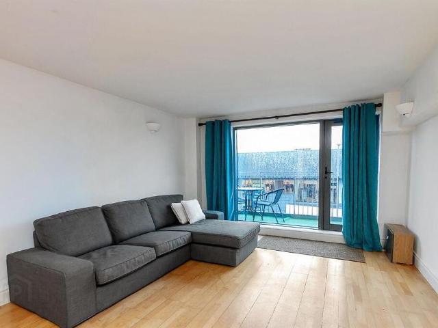 Apartment for rent in Balmoral, Belfast