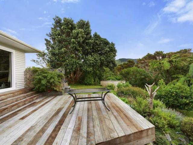 House for sale in Days Bay, Wellington