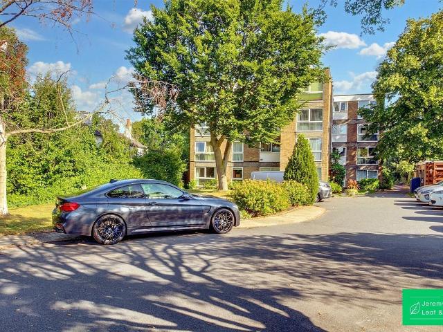 Studio for rent in Fortis Green, Greater London