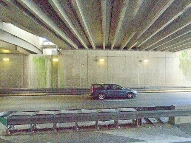 Bedrijfspand te huur in Bezuidenhout, Den Haag