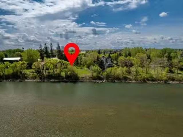 Condo for sale in Northwest, Alberta