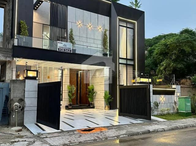 House for sale in لاہور, لاہور ڈویژن