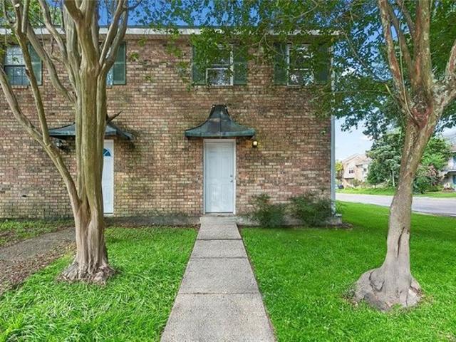 Townhouse for sale in Destrehan, Louisiana