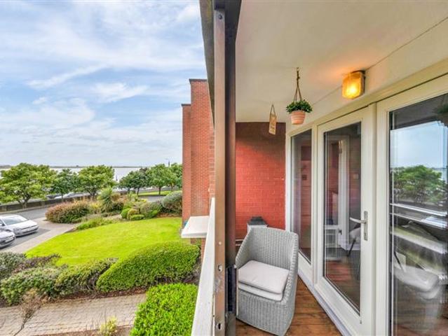 Apartment for sale in Bluebell, North Tipperary