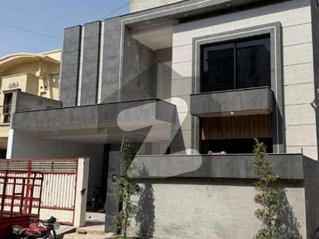 House for sale in Faisalabad, Islamabad Capital Territory