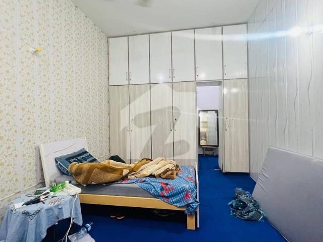 Room for rent in لاہور, لاہور ڈویژن