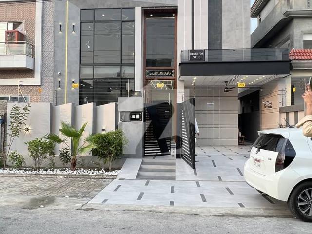 House for sale in لاہور, لاہور ڈویژن